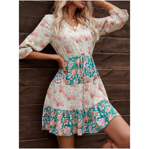Dresses & Skirts - Boho V neck Floral Print Color Block A-line Dress